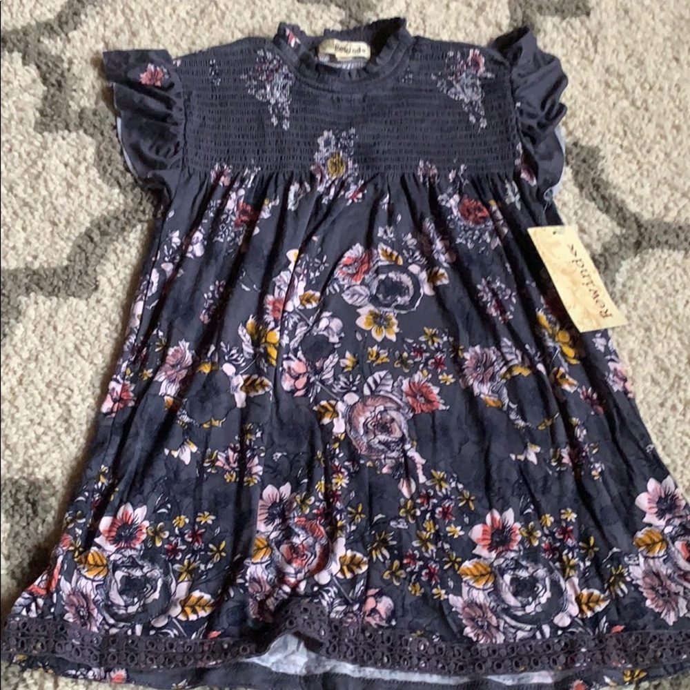 Floral sleeveless tee